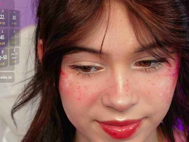 CoralineJones live cam on BongaCams
