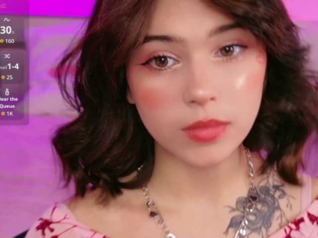 CoralineJones live cam on BongaCams