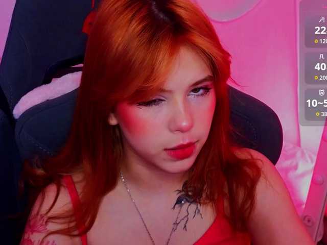 CoralineJones's BongaCams show and profile