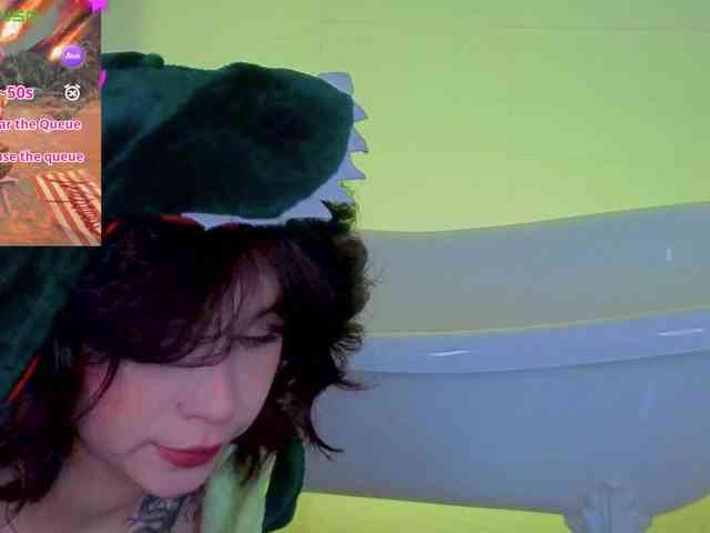 CoralineJones webcam