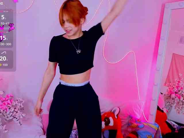 CoralineJones webcam