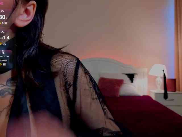 CoralineJones webcam