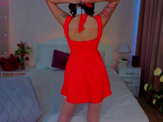 CoralineJones webcam
