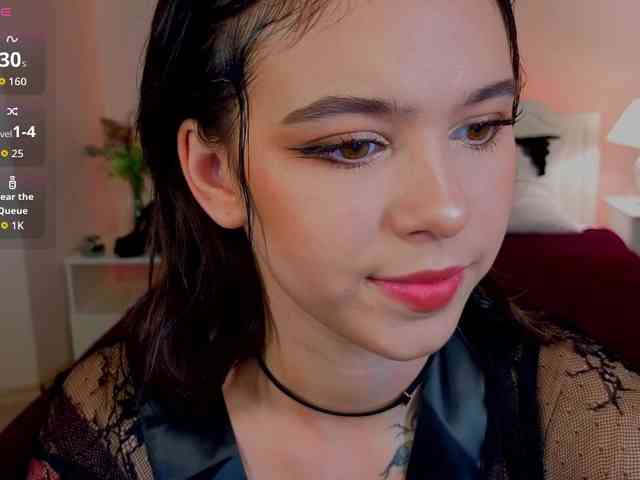 CoralineJones webcam
