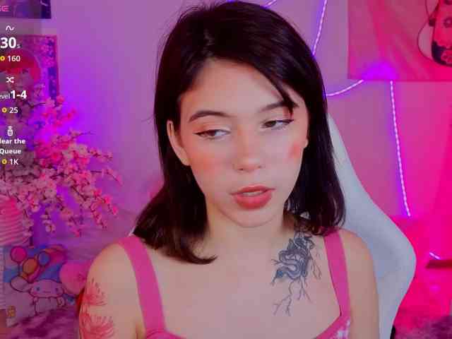 CoralineJones Live Webcam on BongaCams