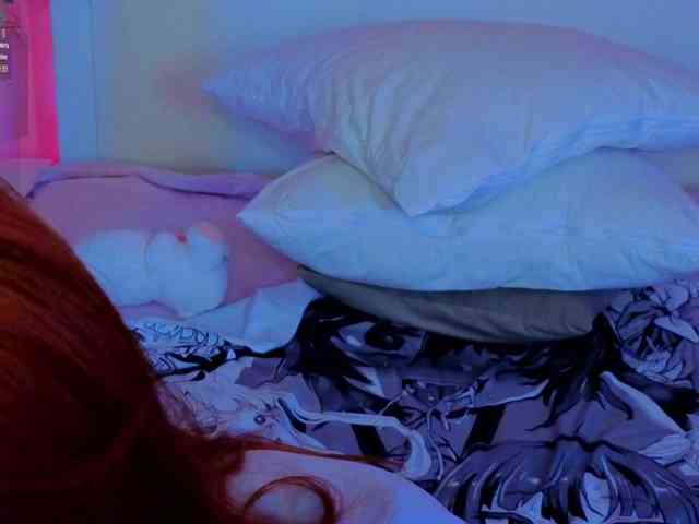 CoralineJones webcam