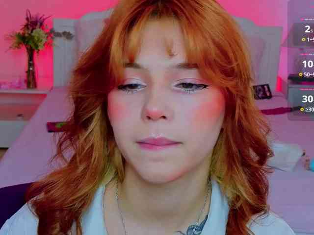 CoralineJones webcam