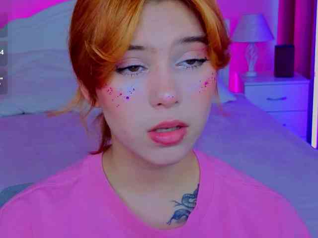 CoralineJones webcam