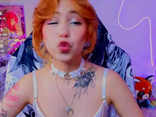 CoralineJones Live Webcam on BongaCams