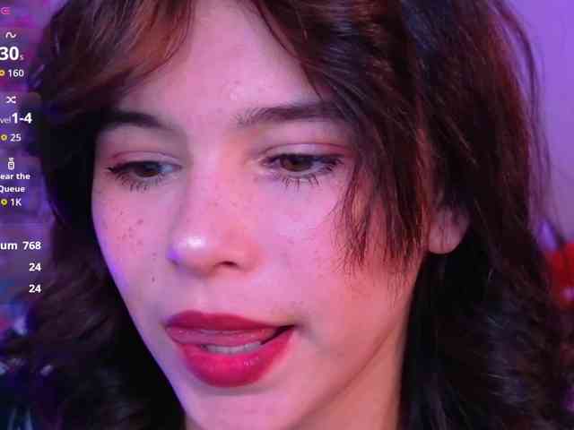 CoralineJones webcam
