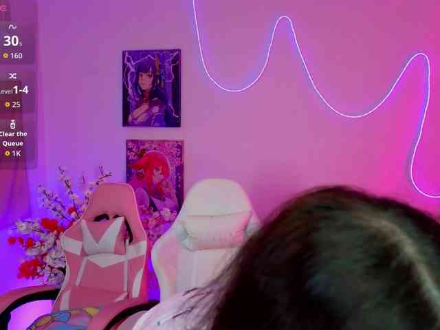 CoralineJones webcam