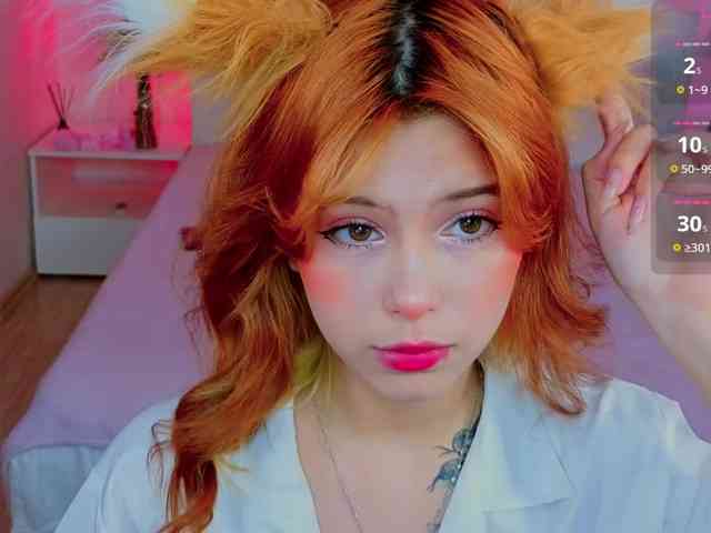 CoralineJones webcam