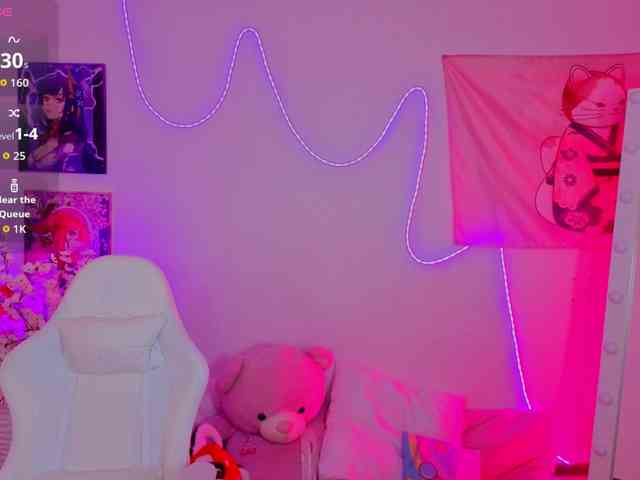 CoralineJones webcam
