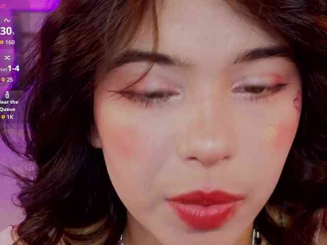 CoralineJones webcam