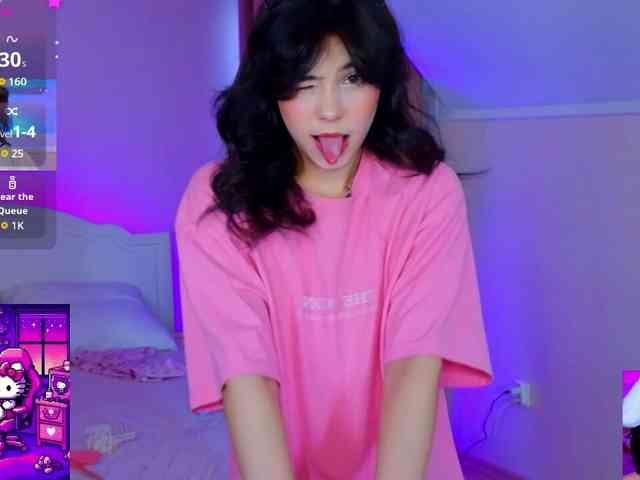 CoralineJones webcam