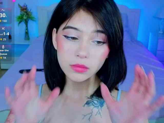 CoralineJones webcam