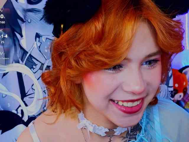 CoralineJones webcam