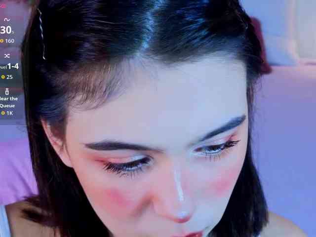 CoralineJones webcam