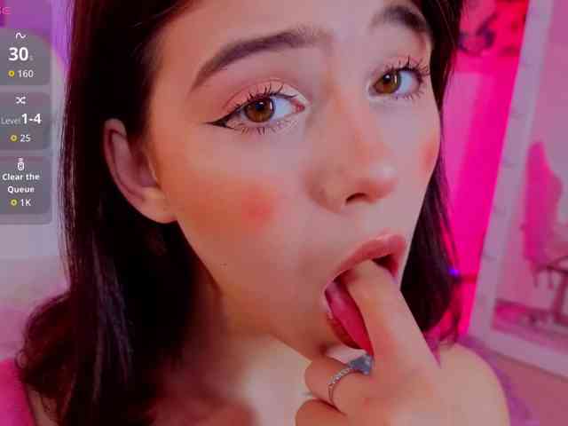 CoralineJones webcam
