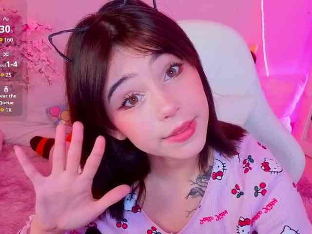 CoralineJones webcam
