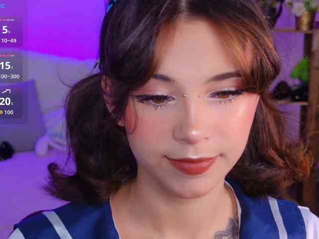 CoralineJones webcam