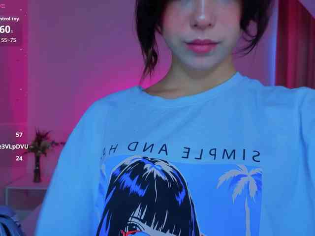 Модель: CoralineJones