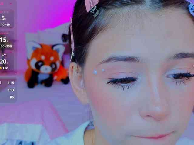 CoralineJones webcam