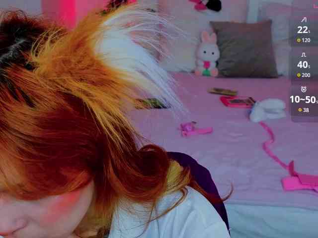 CoralineJones webcam