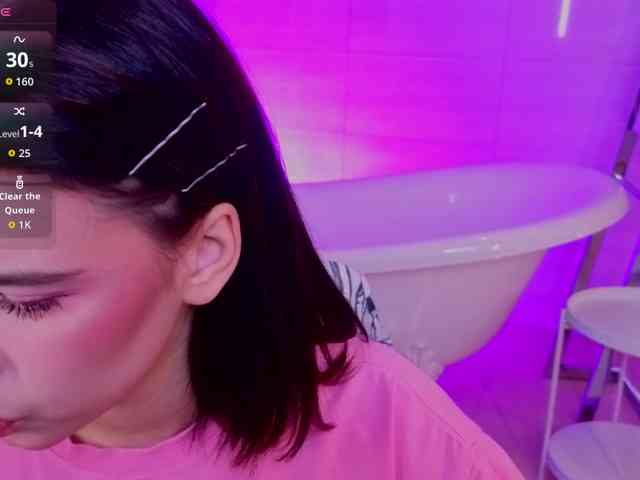 CoralineJones webcam