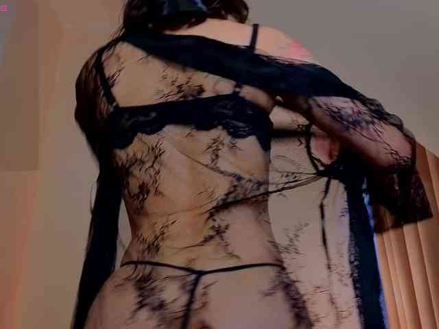CoralineJones webcam