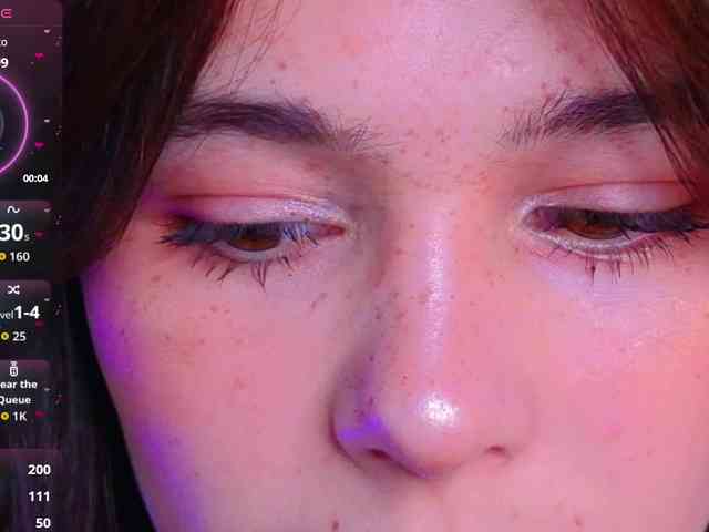 CoralineJones webcam