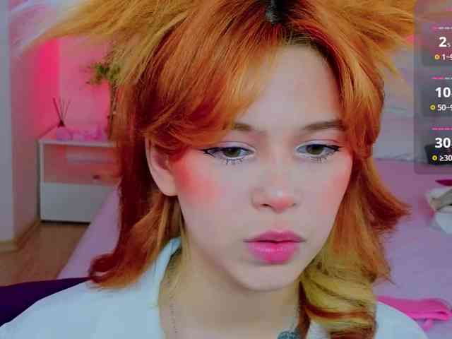 CoralineJones webcam