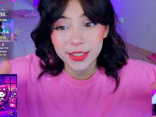 CoralineJones webcam