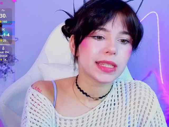 CoralineJones webcam