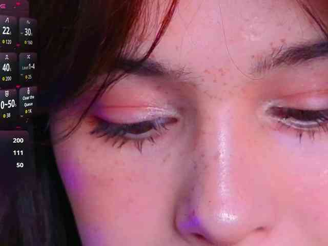CoralineJones webcam