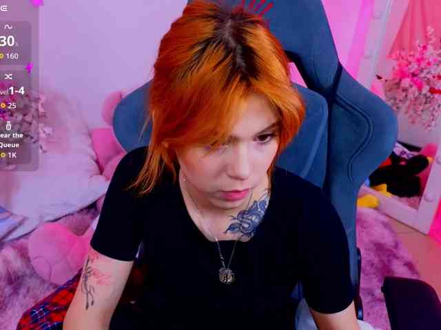 CoralineJones webcam