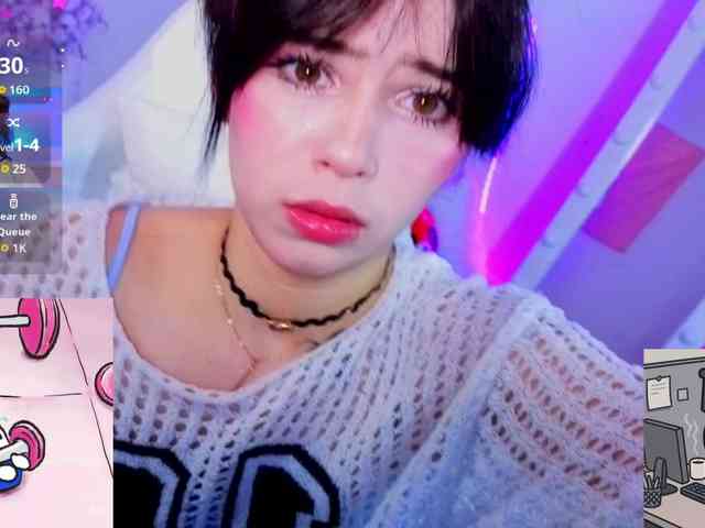 CoralineJones webcam