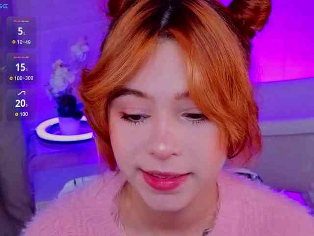 CoralineJones webcam