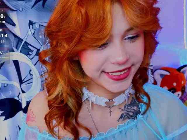 CoralineJones webcam