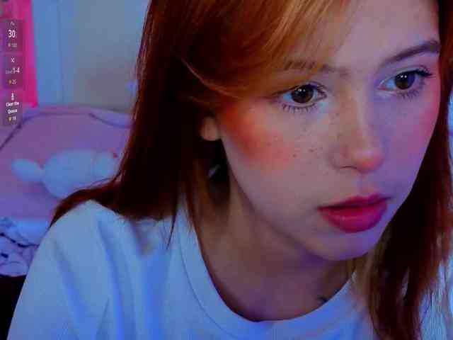 CoralineJones webcam