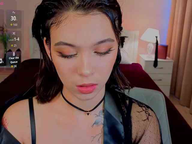 CoralineJones webcam