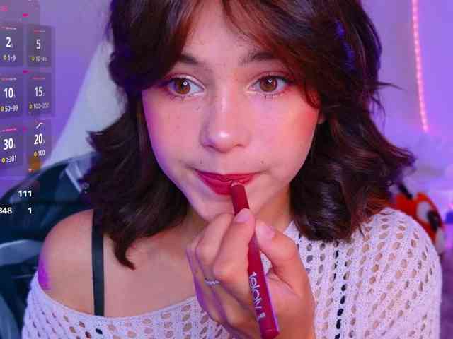 CoralineJones webcam