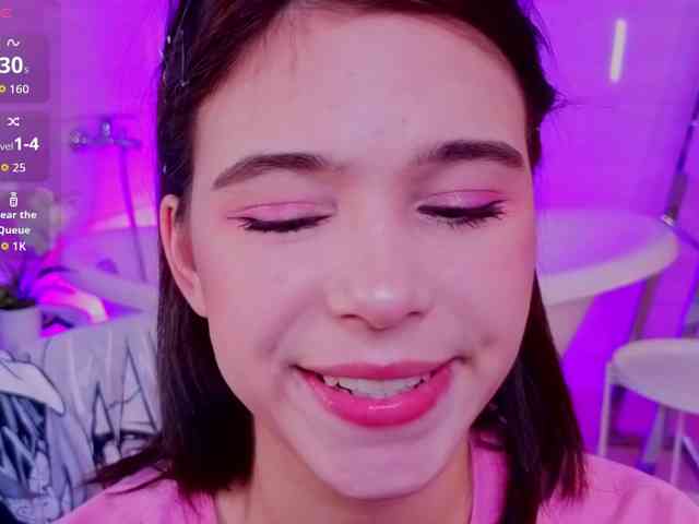 CoralineJones webcam