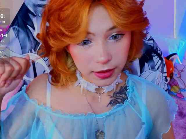 CoralineJones webcam