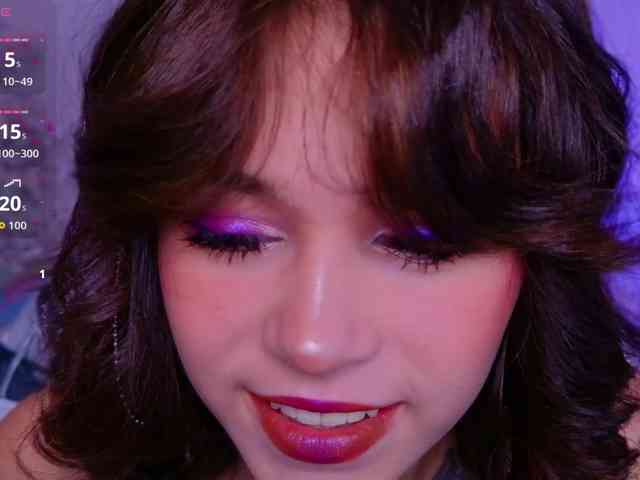 CoralineJones webcam