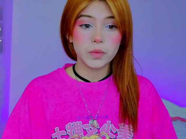 CoralineJones webcam