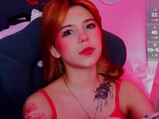 CoralineJones webcam