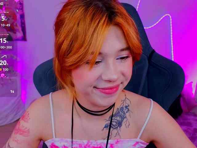 CoralineJones webcam