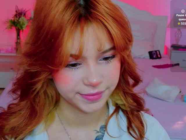 CoralineJones webcam