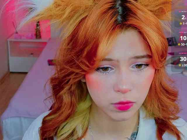 CoralineJones webcam